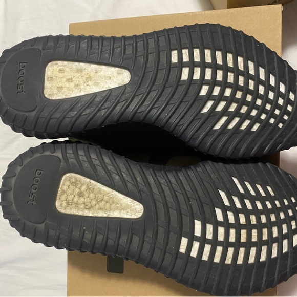 yeezy v2 - Picture 2 of 8